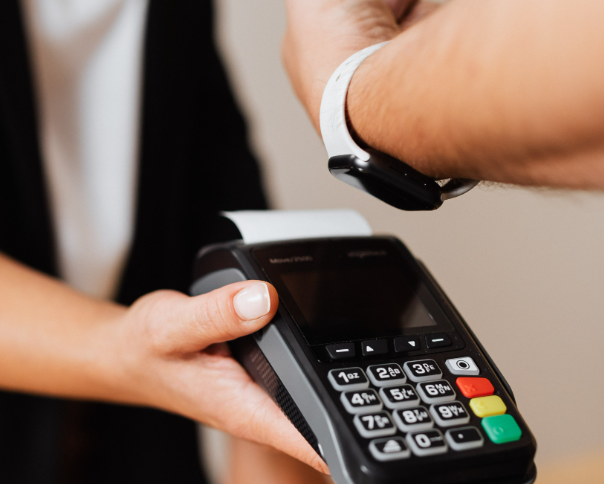 Does Jim ’N Nick’s Take Apple Pay.